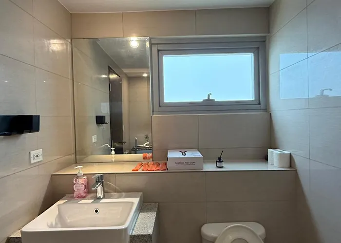 Spacious 1br With Seaview & Pool View Near Okada, Moa & Airport Apartamento Manila